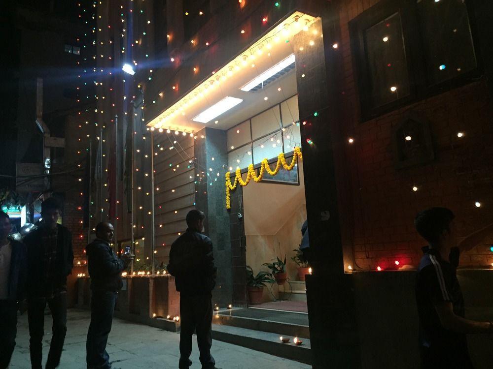 Hotel Excelsior Catmandu Exterior foto